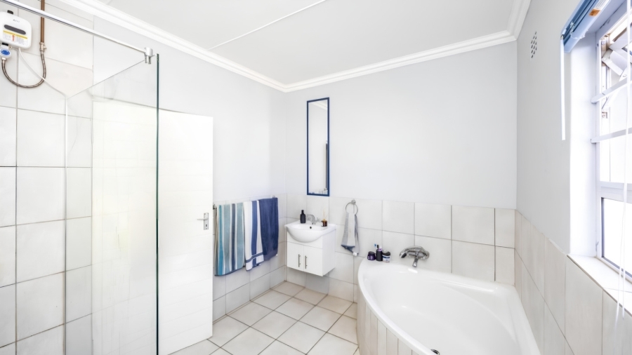 4 Bedroom Property for Sale in Gonubie Eastern Cape